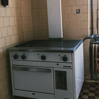 Opuštěná dětská léčebna 🧸🖤 Opuštěná dětská léčebna 🧸🖤