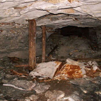 Richard Underground Factory