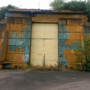 garáž budova Architektura zeď dům