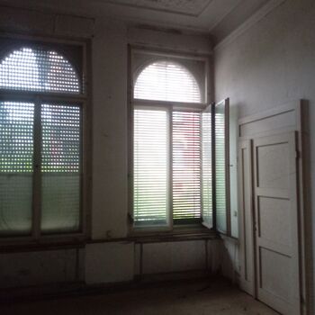 Beautiful, slowly decaying apartment villa.2024 Beautiful, slowly decaying apartment villa.2024