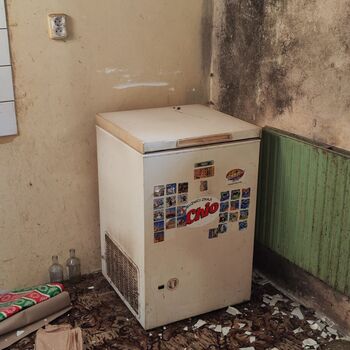 Abandoned farm building_2025