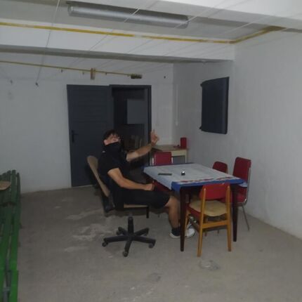 kryty pod panelákama