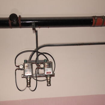 Abdeckung unter der Waggonfabrik