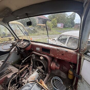 Der bekannte Friedhof der Krankenwagen