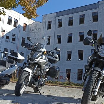 motorová koloběžka kolová vozidla motorka vozidlo motorová koloběžka kolová vozidla motorka vozidlo
