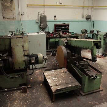 Mechanical testing room