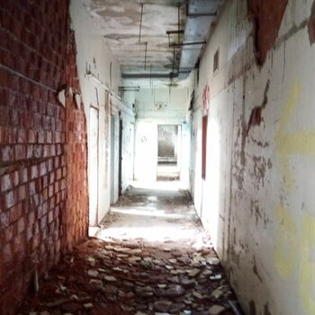 Buňka věznice nápravném zařízení staré budova Architektura nápravného zařízení Buňka věznice nápravném zařízení staré budova Architektura nápravného zařízení