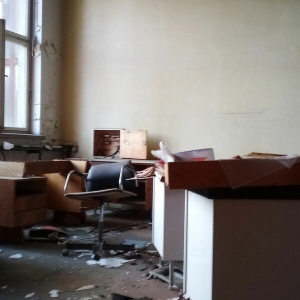 Areál bývalé Tesly 2021