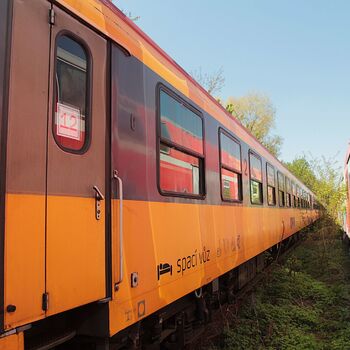 Smutný konec lehátkových a příměstkých vozů RJ