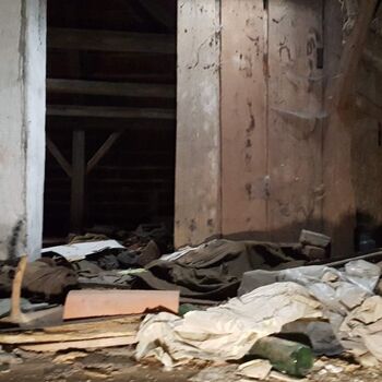 Urbex - House by the road