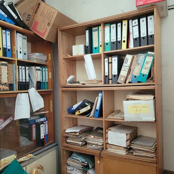 Old chemist Old chemist