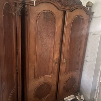 The photographer's house.