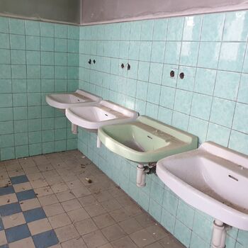 bathroom bathtub room vessel toilet interior bath clean home tub