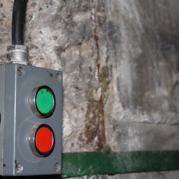 The terrifying underground! A semi-functional factory