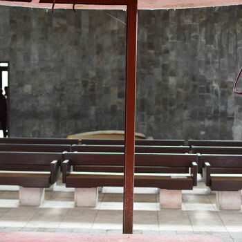 Opuštěná obřadní síň Opuštěná obřadní síň