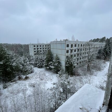 2022 Housing estate and primary school