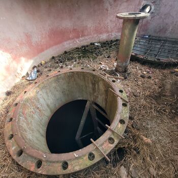 Warehouse of fuel oil