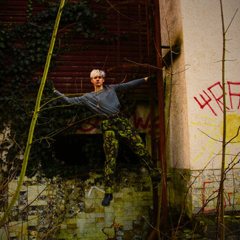 🏕️ Tábor, kde kdysi trávily léto stovky dětí… dnes ho pohlcuje ticho a příroda