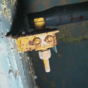 latch catch fastener restraint old