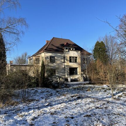 2024 Home for the elderly