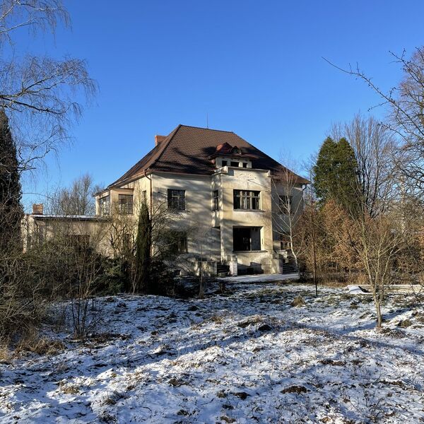 2024 Home for the elderly