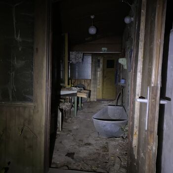 Opuštěný statek 2025