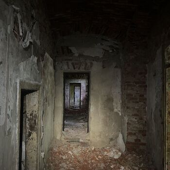 Ruiny zámku Polsko 2025