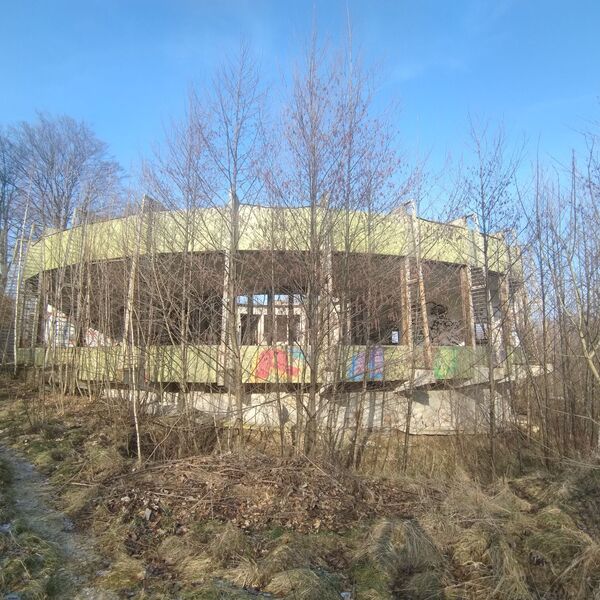 Abandoned cosi at our neighbours in Poland