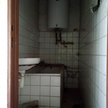 místnost koupelna Toaleta vedle sebe interiér sprcha