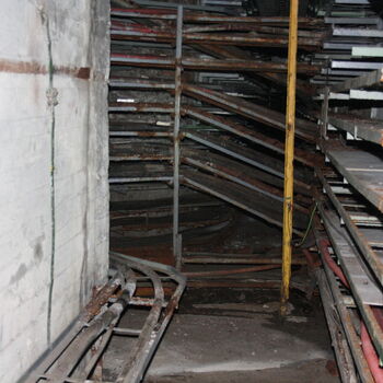 The terrifying underground! A semi-functional factory