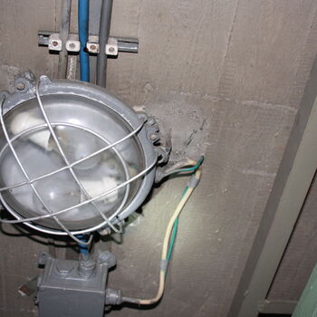 The terrifying underground! A semi-functional factory