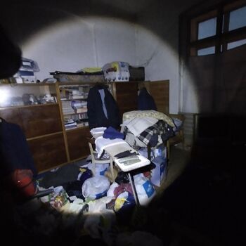 Dům babičky která nedojedla ledničku