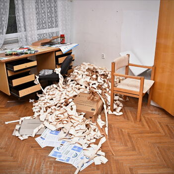 parkety místnost interiér nábytek tabulka