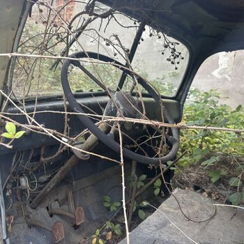 Der bekannte Friedhof der Krankenwagen