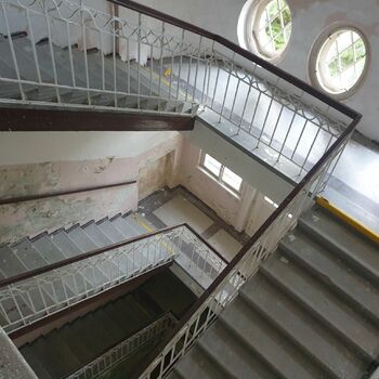 krok podpora zařízení struktura balkon Architektura budova