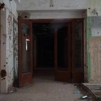 garage door building architecture old