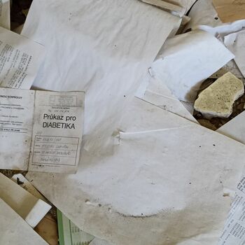 obálka kontejner papír obálka kontejner papír