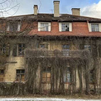 Locks incl. "The Castle with the Alchemist's Library"