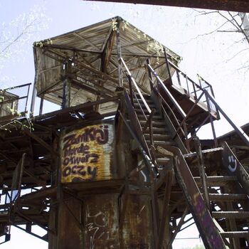 Filmkulissen im Steinbruch