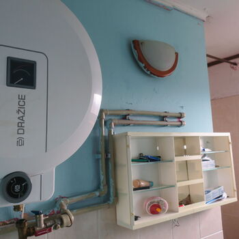 Ošklivý bytový dům