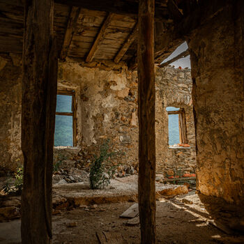 The abandoned community of Italy The abandoned community of Italy