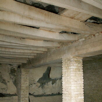 Richard Underground Factory