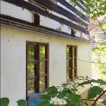 Opuštěný dům vraždy plně zachovalý