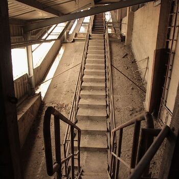 The "throat" of the cement works