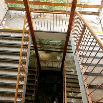 step support building structure device architecture