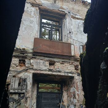 Mylivna in ruins