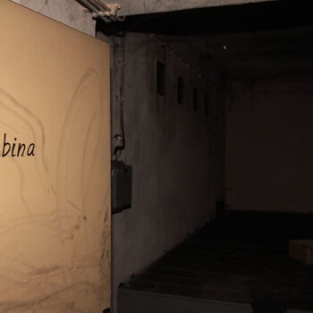 Škoda-Gebäude Nr. 16 mit Überdachung