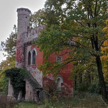 hrad opevnění palác obranná struktura Architektura struktura staré