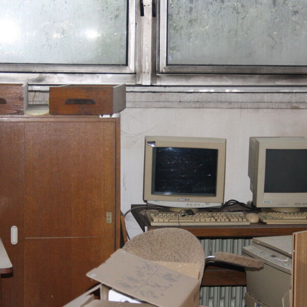 Proč to tu nechali? Opuštěné ředitelství