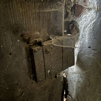 Eine weitere verlassene Burg.